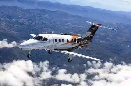 关于加快通用航空产业发展的决定