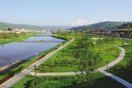图为汾河生态公园全景.
