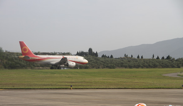 广元助推通用航空产业发展和旅游产业转型升级
