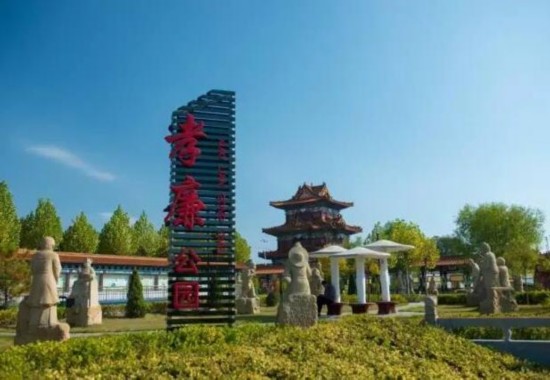 内蒙古一大批各具特色的旅游小城镇正在如火如荼的发展中