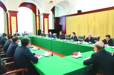 习近平东北三省考察，主持召开深入推进东北振兴座谈会并发表重要讲话