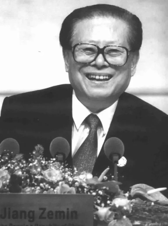 20年前,江泽民主席提出推动新经济发展的“四个更新”! 20年前,江泽民主席提出推动新经济发展的“四个更新”!