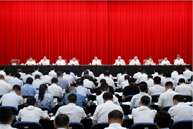 国家发展改革委召开上半年经济形势通报会 国家发展改革委召开上半年经济形势通报会