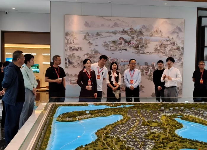 湖北省嘉鱼县人大常委会开展文旅康养产业专题调研 湖北省嘉鱼县人大常委会开展文旅康养产业专题调研