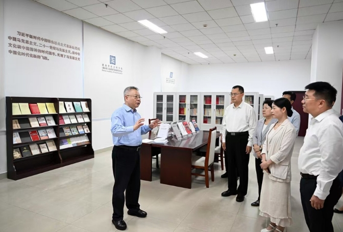 沈晓明围绕更好担负起新时代的文化使命开展“十五五”规划专题调研