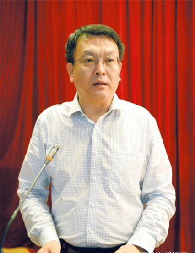 市政协特邀研究员、市工信局副局长李技