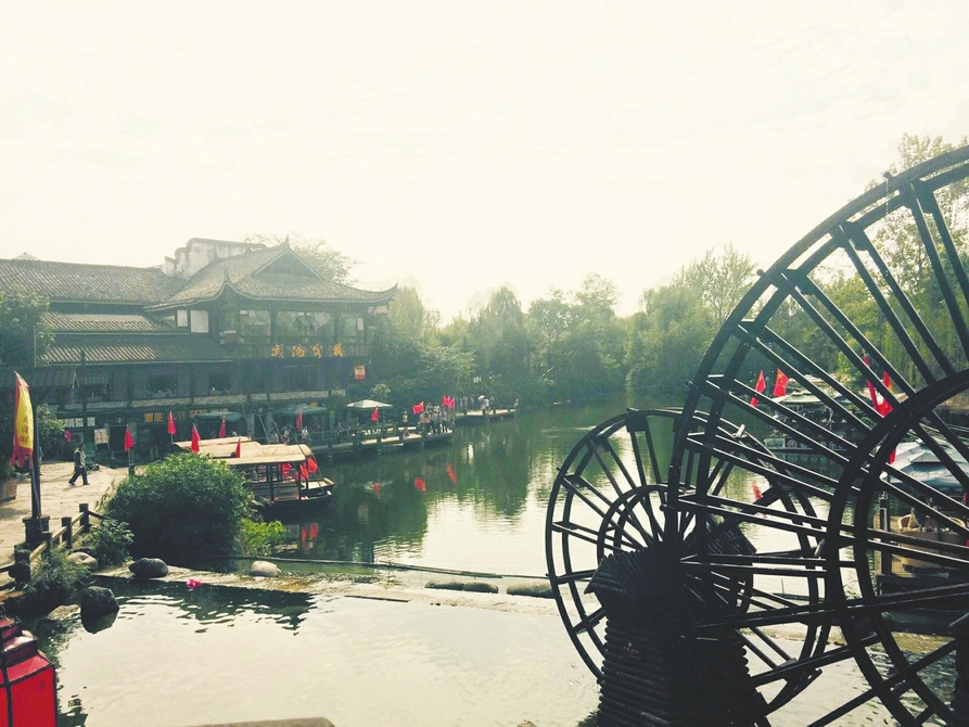 四川的特色小镇总体建设情况如何？怎么建设好小城镇？