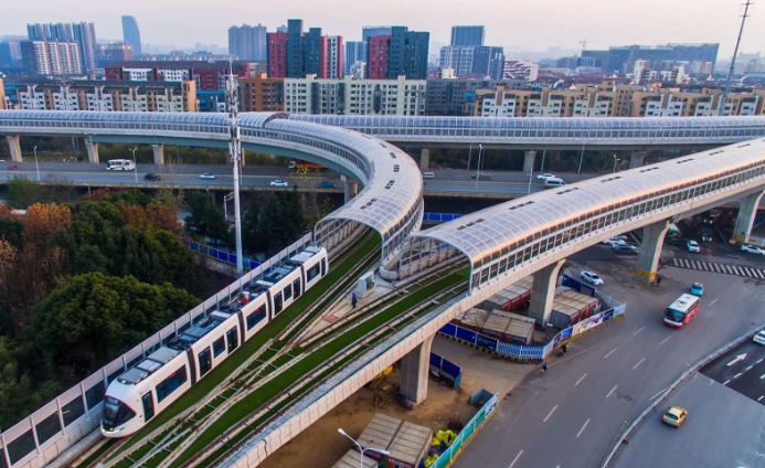现代有轨电车工程项目可行性研究报告编制特点分析
