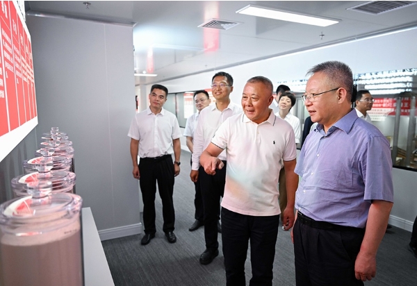 沈晓明在湖南麻辣王子食品有限公司调研 沈晓明在湖南麻辣王子食品有限公司调研