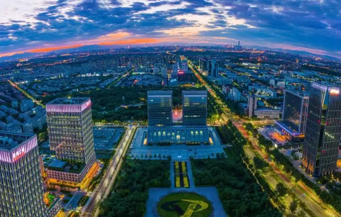 面向未来产业新城的治理路径研究——以北京经济技术开发区为例